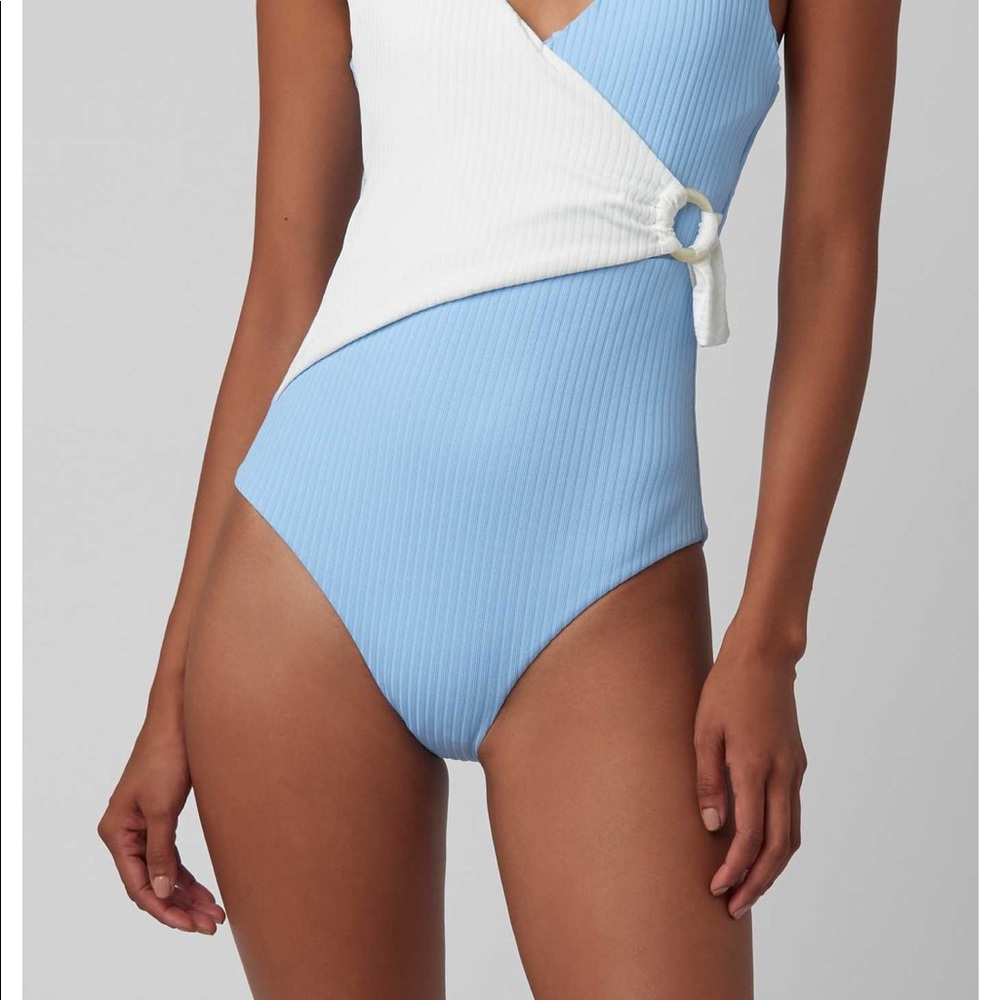 Swimsuit - Picture 2 of 3